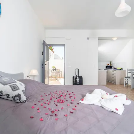 Ladas Apartment
