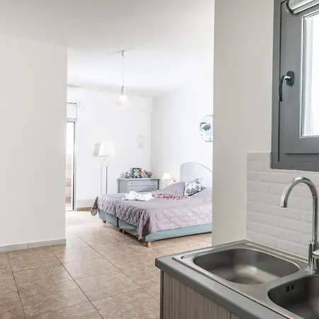 Ladas Apartment Pyrgos Kallistis