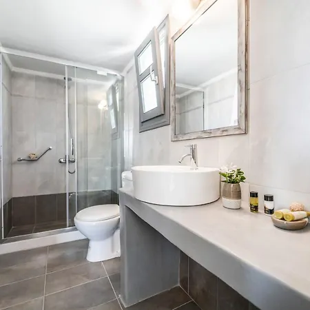 Apartment Ladas